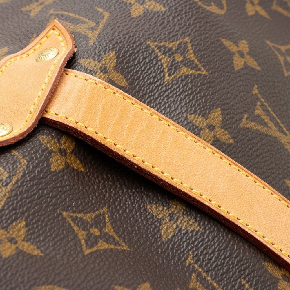 Louis Vuitton Vintage Monogram Canvas Saumur 35 Messenger - Picture 13 of 16
